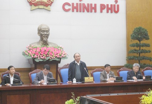Deputy Prime Minister Nguyen Xuan Phuc chairs a meeting on administrative reform - ảnh 1